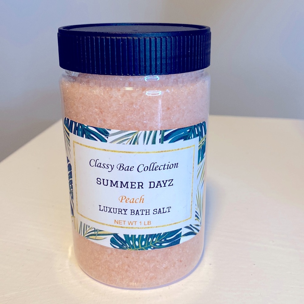 3/$15 Luxury Bath Salt 🍑